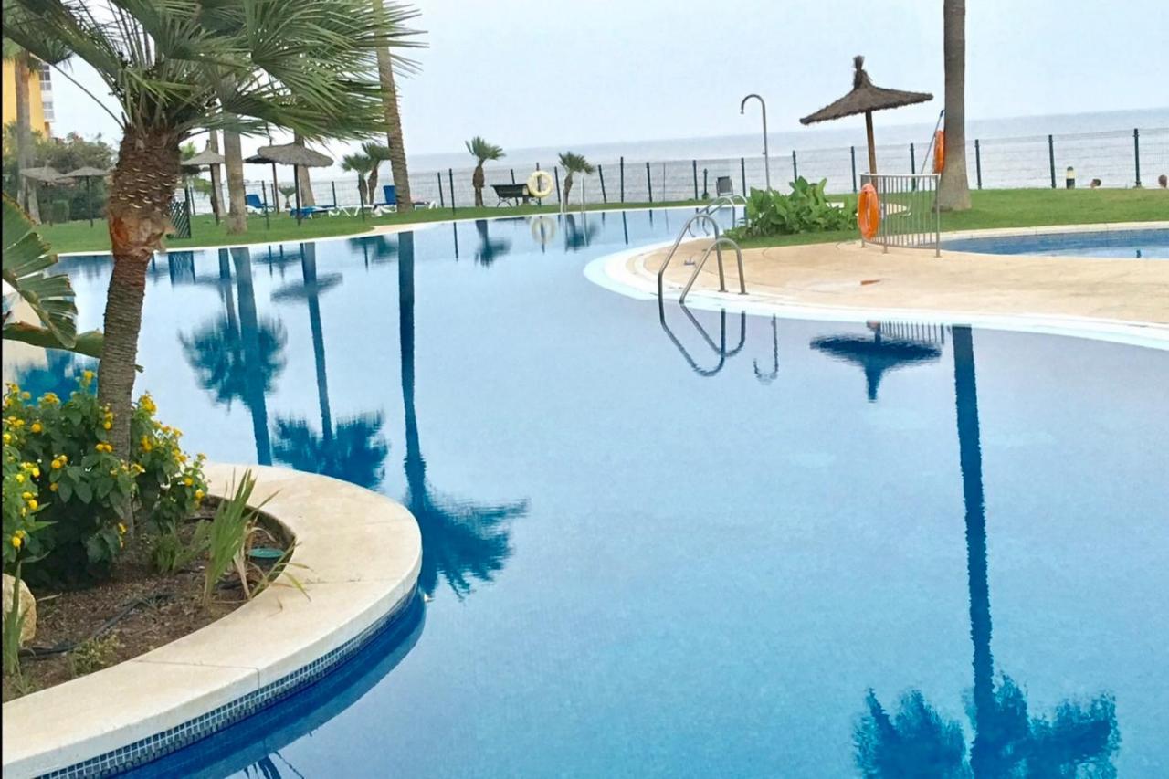 Mi Capricho Beachfront- P301 Apartment With Sea View Sitio de Calahonda Buitenkant foto