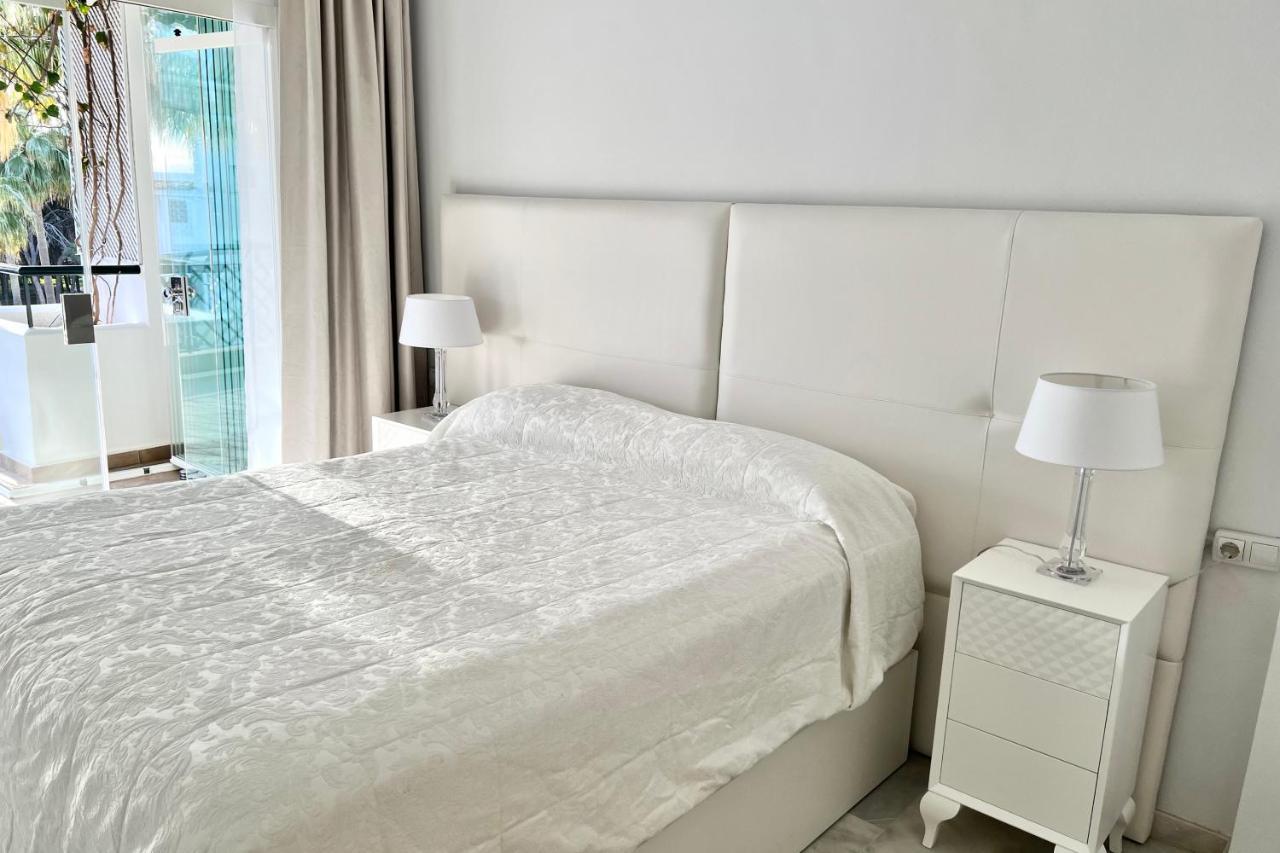 Mi Capricho Beachfront- P301 Apartment With Sea View Sitio de Calahonda Buitenkant foto