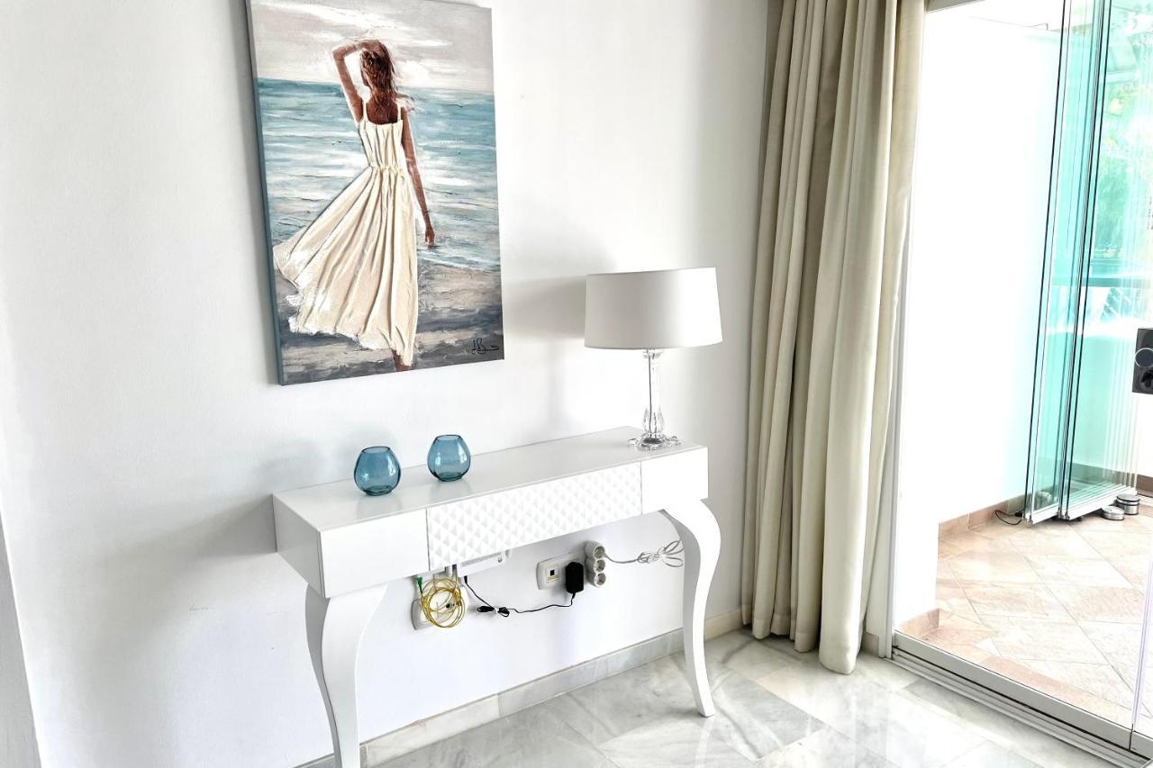 Mi Capricho Beachfront- P301 Apartment With Sea View Sitio de Calahonda Buitenkant foto